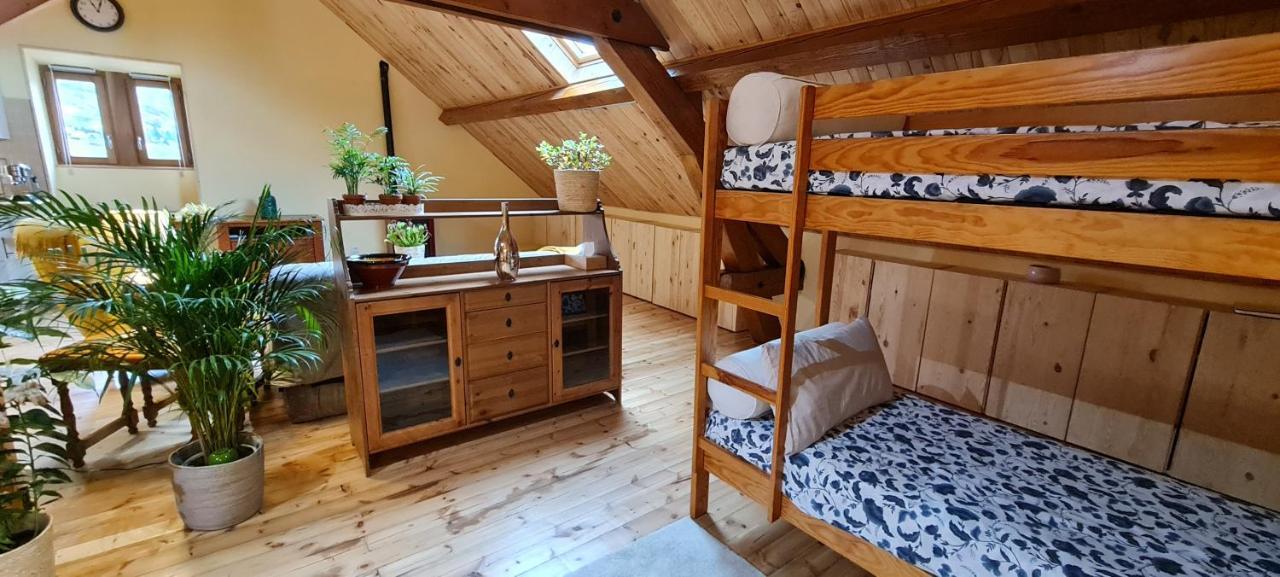 Loft Mansarde Du Train Jaune Avec Vue Sur Les Montagnes Saillagouse Kültér fotó